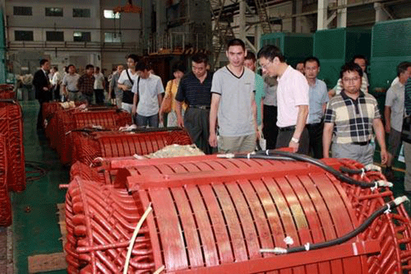 西安泰富西瑪高效節(jié)能電機在石油化工企業(yè)節(jié)能應用。