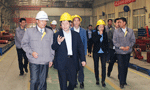西安市委常委、常務(wù)副市長岳華峰蒞臨西瑪電機調(diào)研指導(dǎo)?！靼膊﹨R儀器儀表有限公司